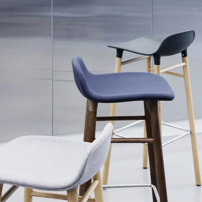 2017.07_Normann_Copenhagen_Showroom_Form_Barstool-Café_ilumia-