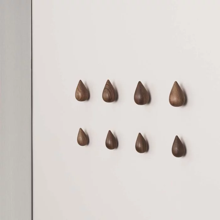 Normann_Copenhagen_Dropit_Hook_Large_Walnut-ilumia