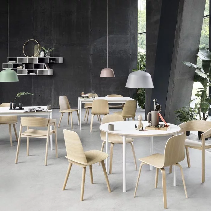 BaseTable_NerdChair_VisuChair_CoverChair_AmbitLamp_Stacked_muuto-ilumia