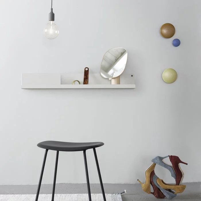 Fiber-stool-tube-base-black-Dots-xs-Ply-Folded-Mimic-mirror-E27-muuto-ilumia