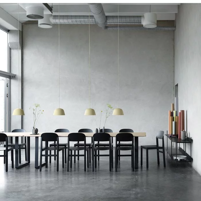 Workshop-chair-black-70-70-oak-ambit-o25-compile-balance-push-corky-ilumia