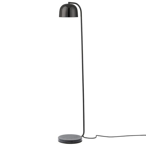 502019_Normann_Copenhagen_Grant_Floor_Lamp_Black_ilumia
