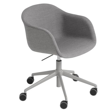 Fiber-armchair-swivel-base-w-castors-gaslift-cr-grey-remix-133-Muuto-ilumia-