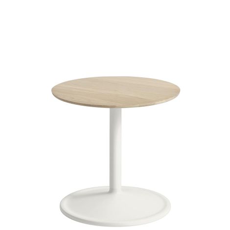 Soft-stolik-boczny-o41-h40-biały-dąb-muuto-ilumia