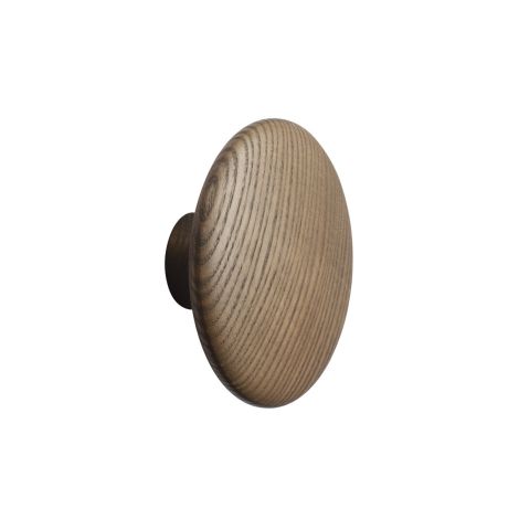 The_Dots_M_Ø13cm_drewniany_wieszak_kropka_bejcowany_ciemny_brąz_Muuto_ilumia