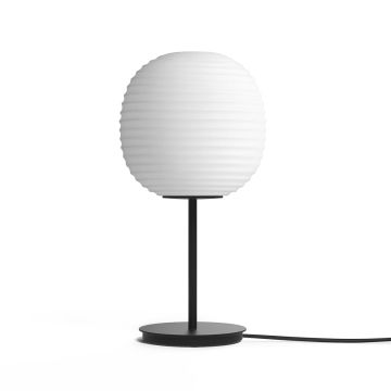 Lantern_lampa_stołowa_mała_20cm_opal_mat_New_Works_ilumia