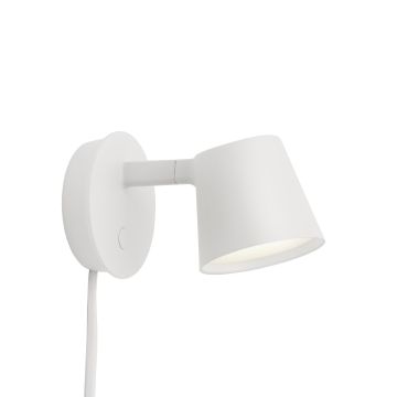 Tip_lampa_ścienna_biała_Muuto_ilumia