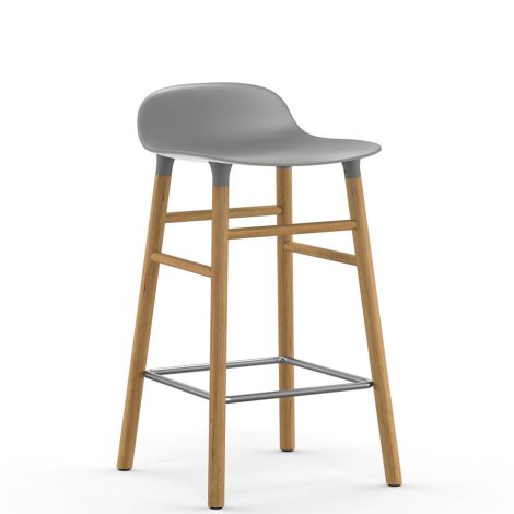 602782_Form_Barstool_65cm_Black_Oak_normann-copenhagen-ilumia