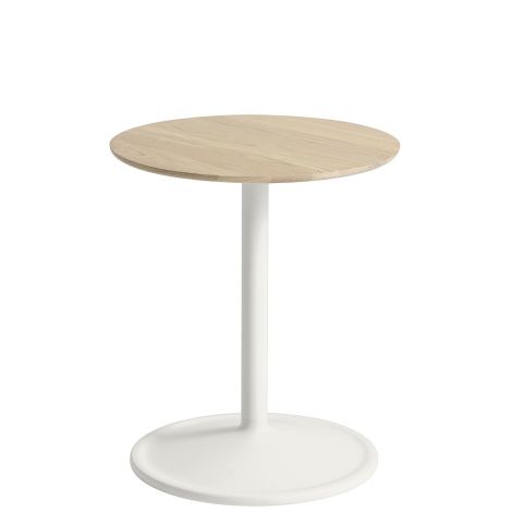 Soft-stolik-boczny-o41-h48-złamana-biel-dąb-muuto-ilumia