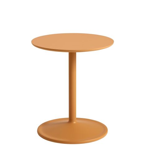 Soft-stolik-boczny-o41-h48-pomarańczowy-muuto-ilumia