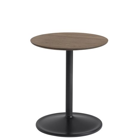 Soft-stolik-boczny-o41-h48-wędzony-dąb-czarny-muuto-ilumia