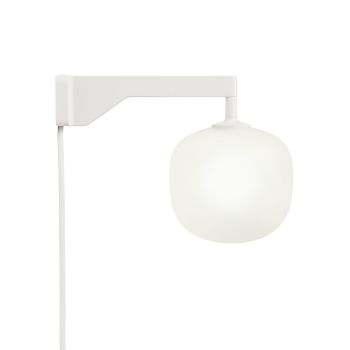 Rime Wall Lamp White Muuto – Elegant Lighting in Mouth-blown Glass |ilumia