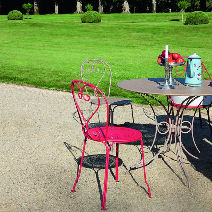 1900_ROSE_PRALINE_NUTMEG_Fermob_ilumia