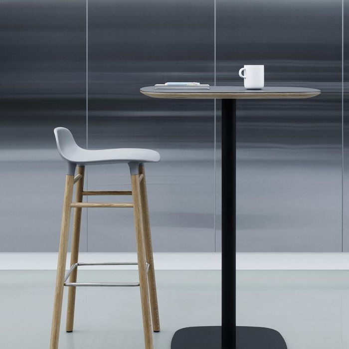 2017.07_Normann_Copenhagen_Showroom_Form_Barstool_Café_ilumia