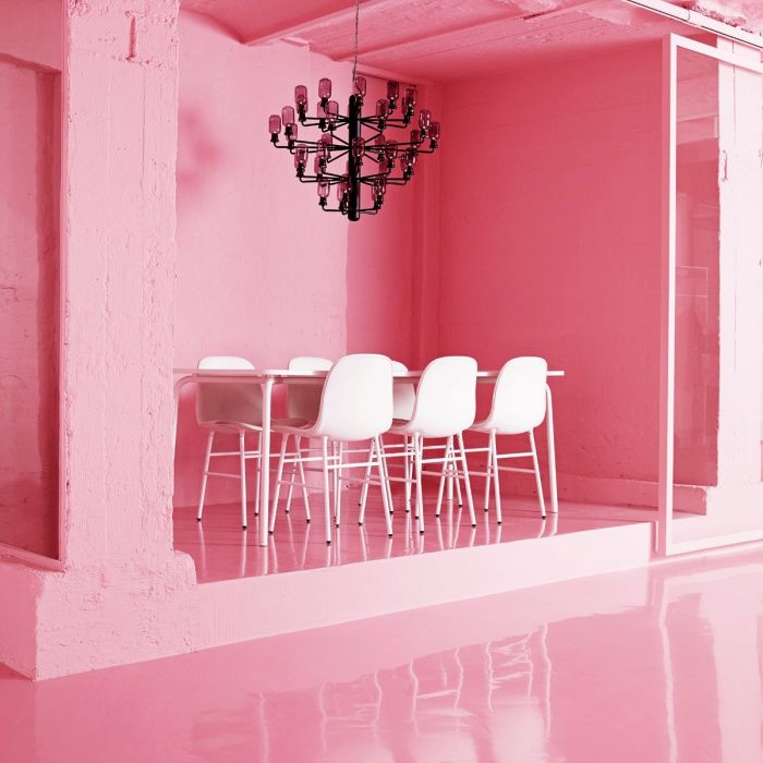 2017_Normann_Copenhagen_Showroom_Amp_Chandelier_-ilumia