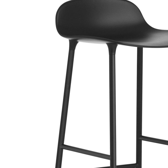 602776_Form_Barstool_65cm_Steel_Black_ilumia
