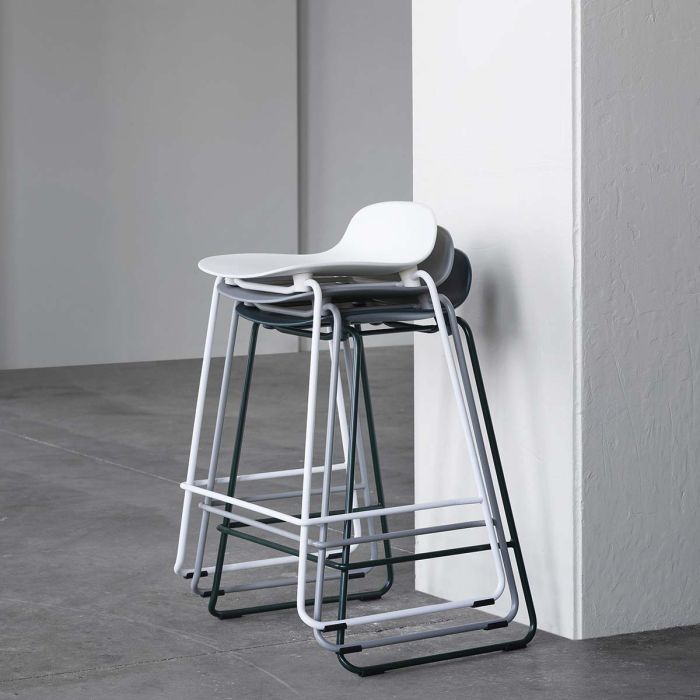 6032_Normann_Copenhagen_Form_Barstool_65cm_Stacking_Steel_ilumia