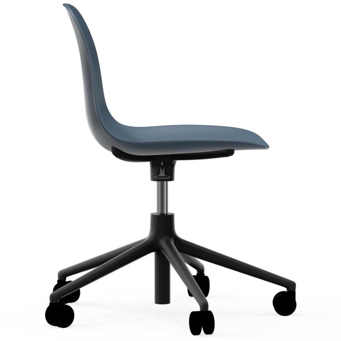 606053_Form_Chair_Swivel_5W_Gaslift_Blue_BlackAlu_Normann_Copenhagen_ilumia