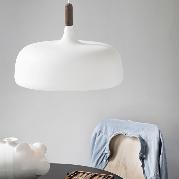 Acorn_white_dark_walnut_northern_ilumia_