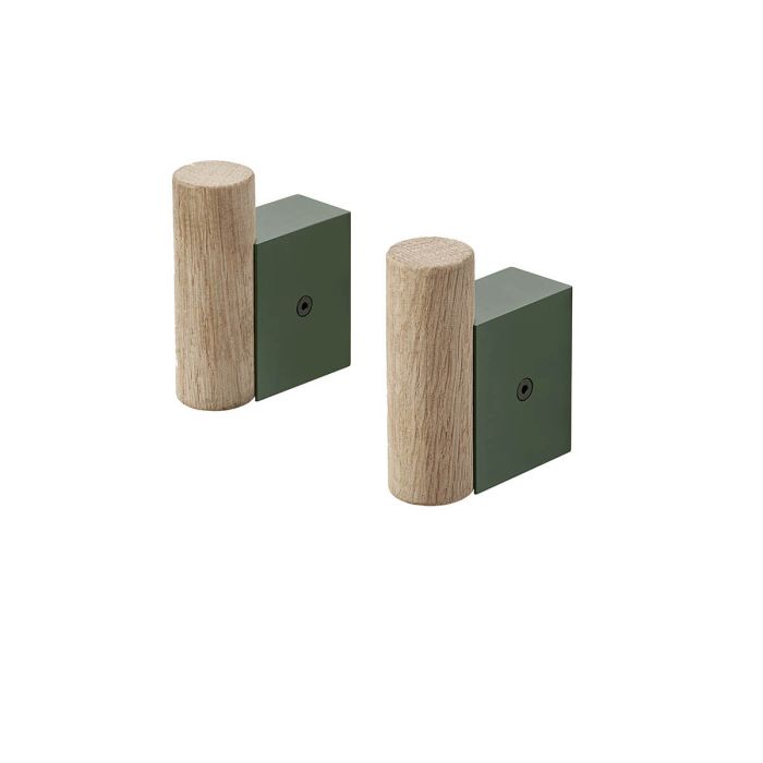 Attach-coat-hooks-dark-green-oak-2-set-Muuto-ilumia