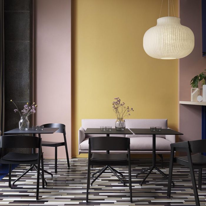 Cover-chair-black-refine-leather-still-table-outline-studio-strand-pendant-muuto-ilumia