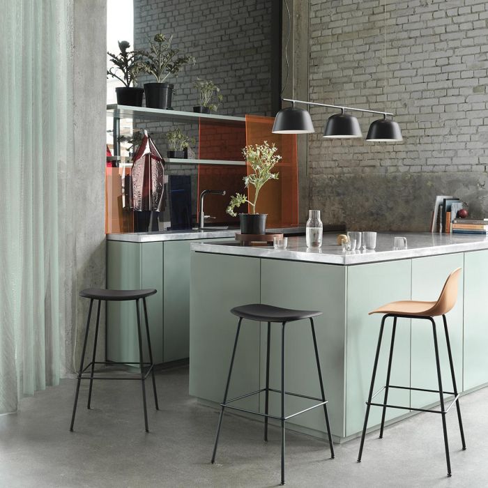 Fiber-bar-ambit-rail-corky-platform-tray-muuto-ilumia