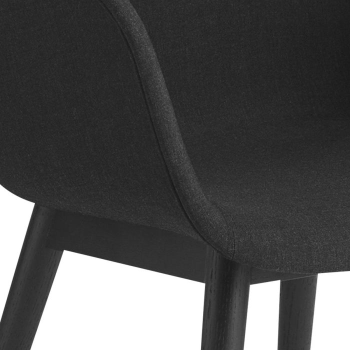 Fiber_chair_woodbase_remix183_muuto-ilumia