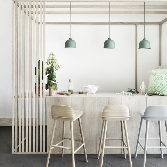 Grain_nerd-bar_corky_crushed_lifestyle-muuto-ilumia