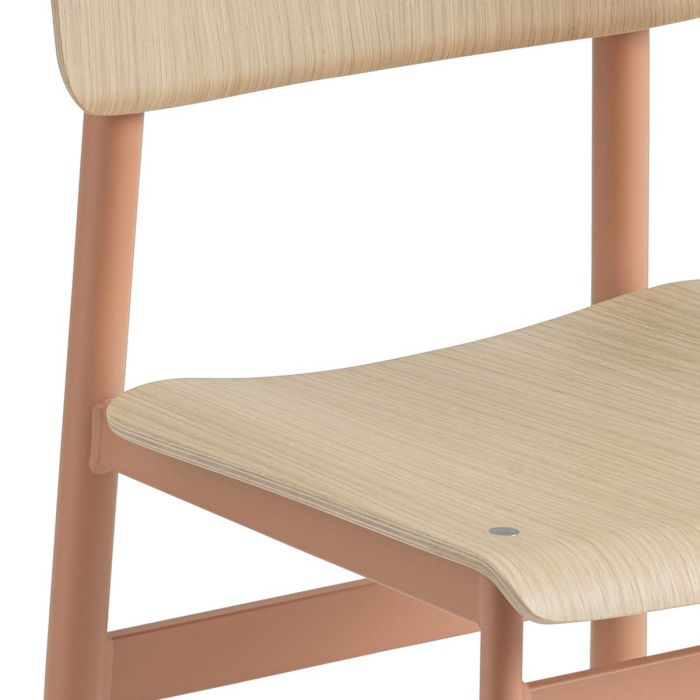 Loft-bar-stool-65-dusty-rose-oak-Muuto-ilumia