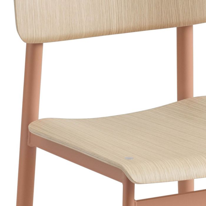 Loft-bar-stool-75-dusty-rose-oak-Muuto-ilumia
