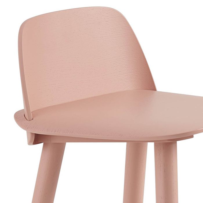 Nerd-bar-stool-h75cm-tan-rose-Muuto-ilumia