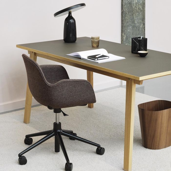 Form Armchair Swivel with Castors and Gaslift - Red / Alu