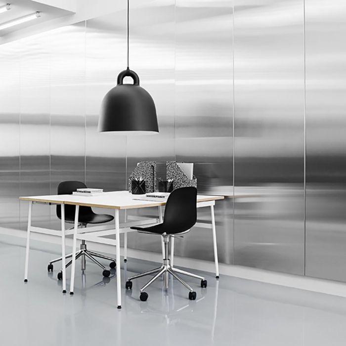 Normann_Copenhagen_Showroom_Journal_Desk_ilumia