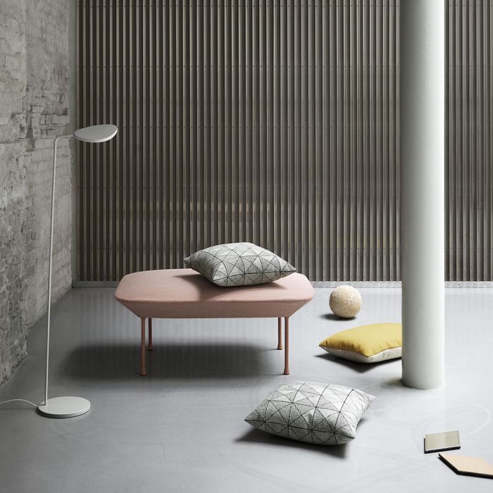 Oslo pouf_tile_leaf floor_muuto_ilumia