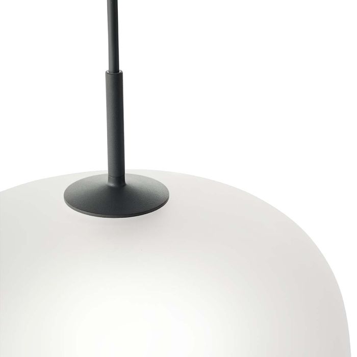 22414 Rime  Ø12 Muuto - lampa wisząca z mlecznego szkła - czarny przewód