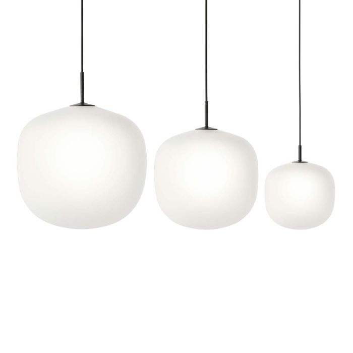 Muuto Rime 25 cm - lampa wisząca z mlecznego szkła