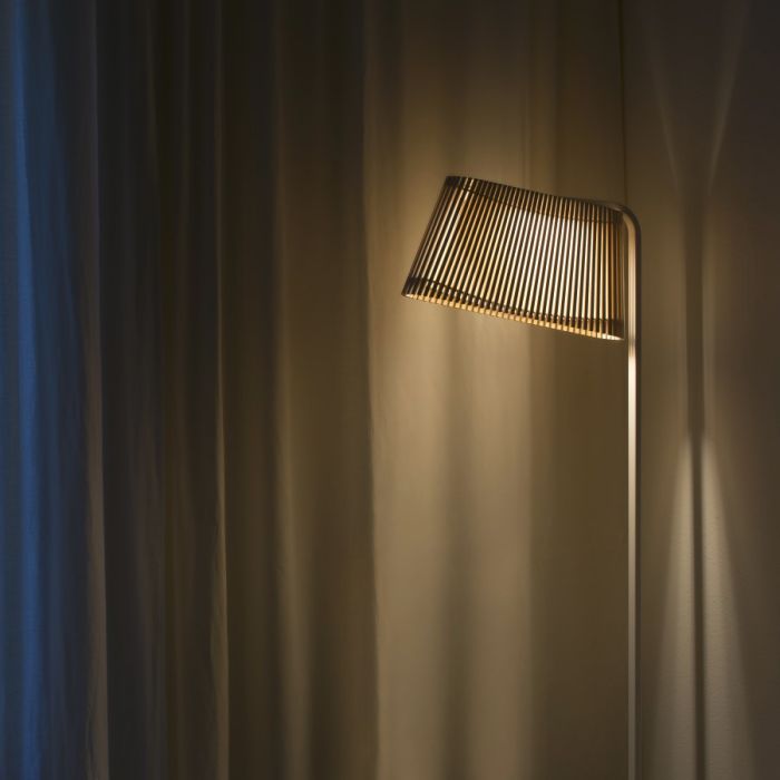 Secto_Design_Owalo_7010_floor-ilumia-900x900