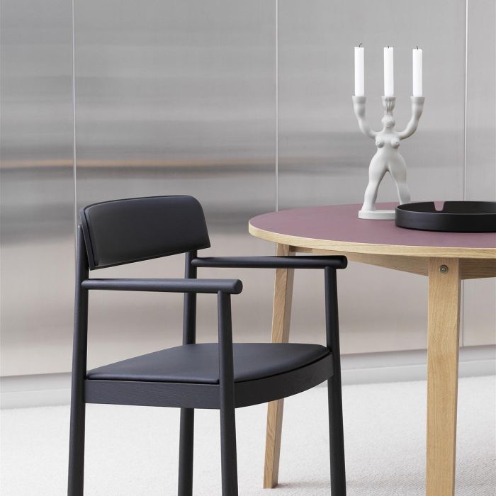 Timb_Armhair_Black_Normann_Copenhagen_ilumia
