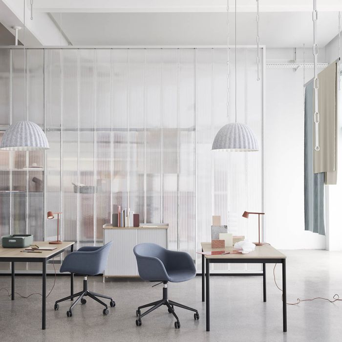 Under-the-bell-o55-fiber-gaslift-divina-154-base-table-tip-enfold-muuto-ilumia