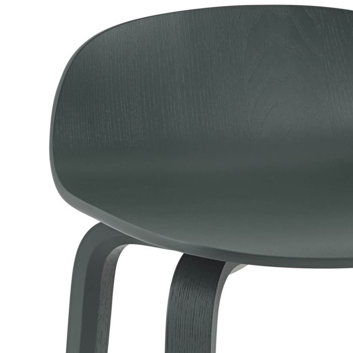 Visu-bar-stool-h75cm-dark-green-Muuto-ilumia