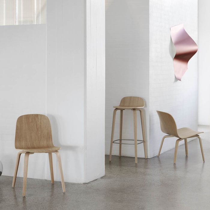 Visu-family-oak-wood-base-e27-muuto-ilumia