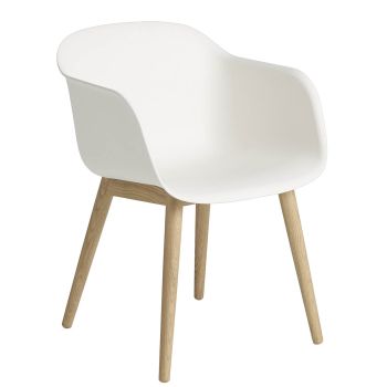 Fiber_chair_woodbase_Natural_white_Oak_white_muuto-ilumia