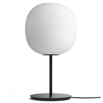 Lantern_lampa_stołowa_średnia_30cm_opal_mat_New_Works_ilumia