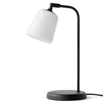 Material_lampa_stołowa_szkło_opal_New_Works_ilumia