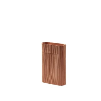 Ridge-vase-terracotta-35-cm-Muuto-5000x5000-hi-res