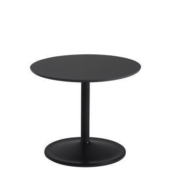 Soft-stolik-boczny-o48-h40-czarny-muuto-ilumia