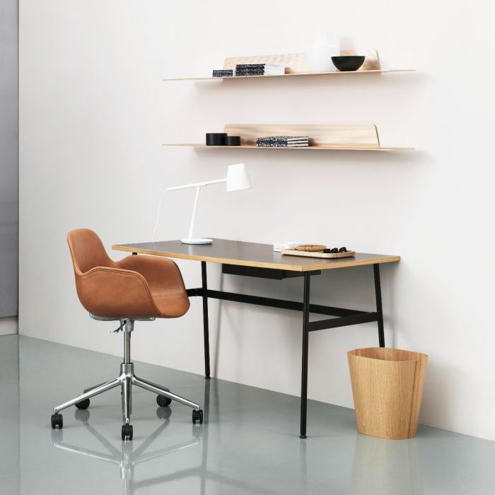 1361105_Normann Copenhagen_Form_Armchair_Swivel_5W_ilumia