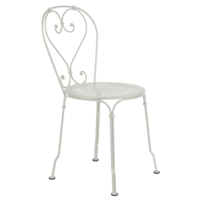 1900_chaise_gris_argile_Fermob_ilumia