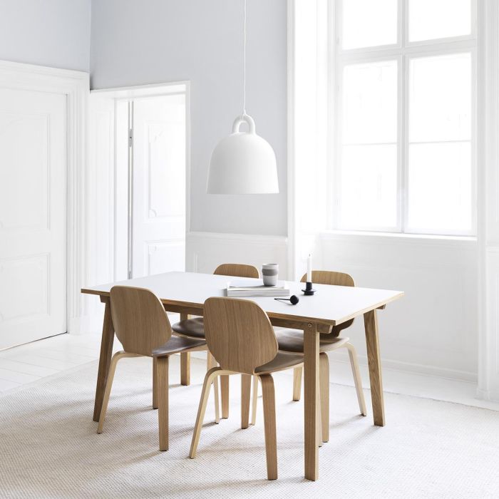 2020_My_Chair_Oak_Bell_Lamp_Medium_White_Slice_Table_Normann_Copenhagen_ilumia