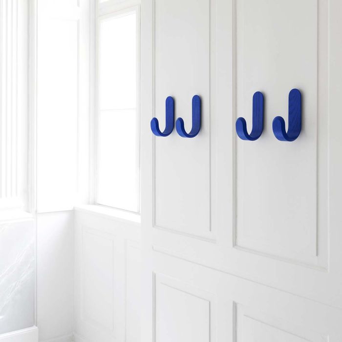 2020_Normann_Copenhagen_Curve_Hook_Blue_ilumia